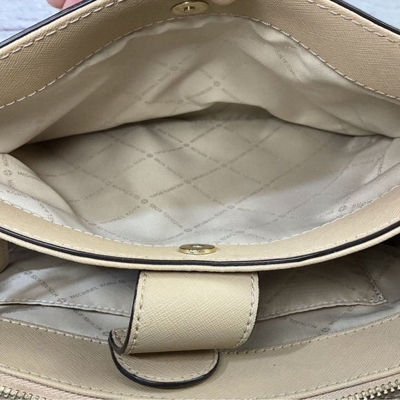 Michael Kors Sutton Khaki Purse Shoulder bag satchel EUC - Picture 10 of 11